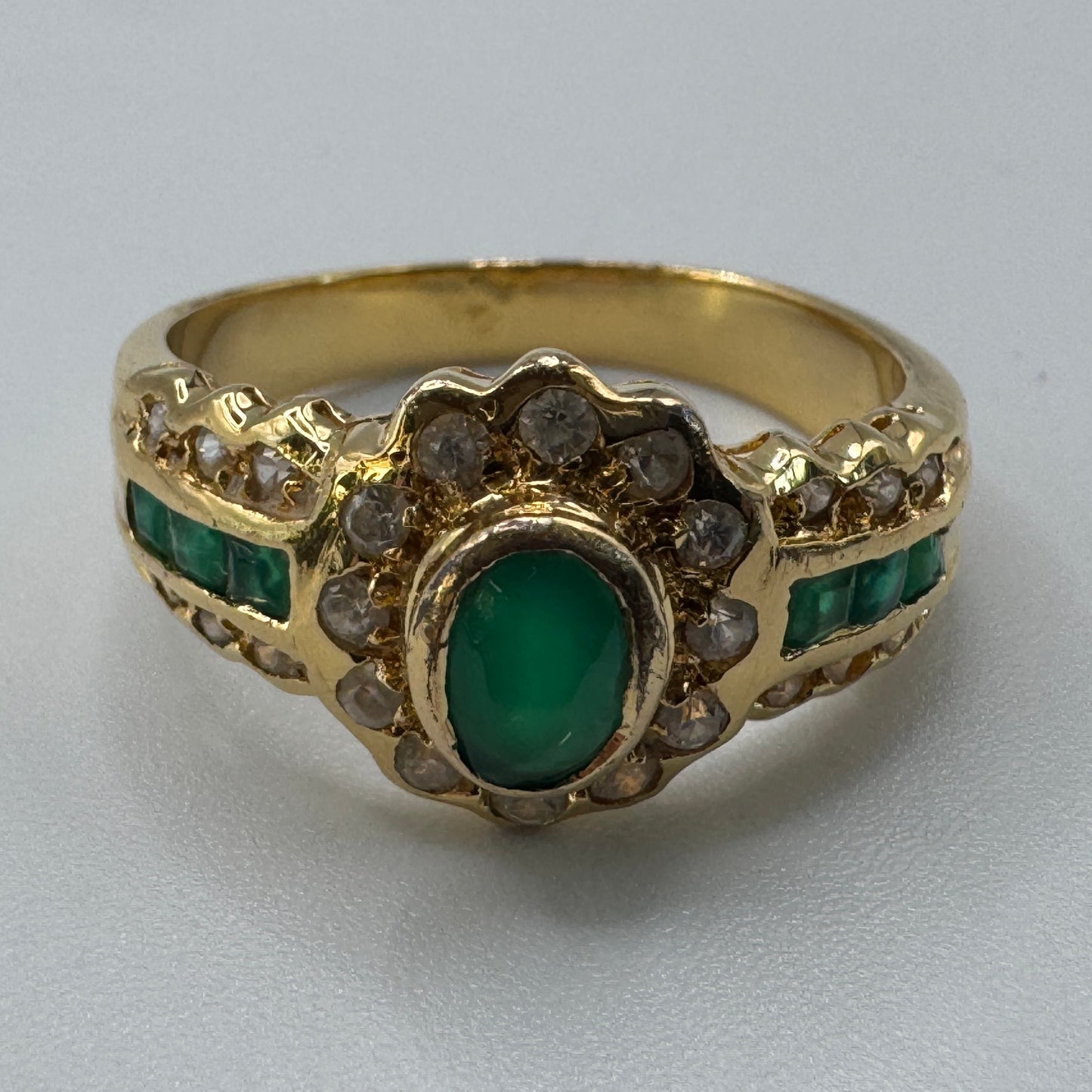 Bague en plaqué or - pierres et verroterie