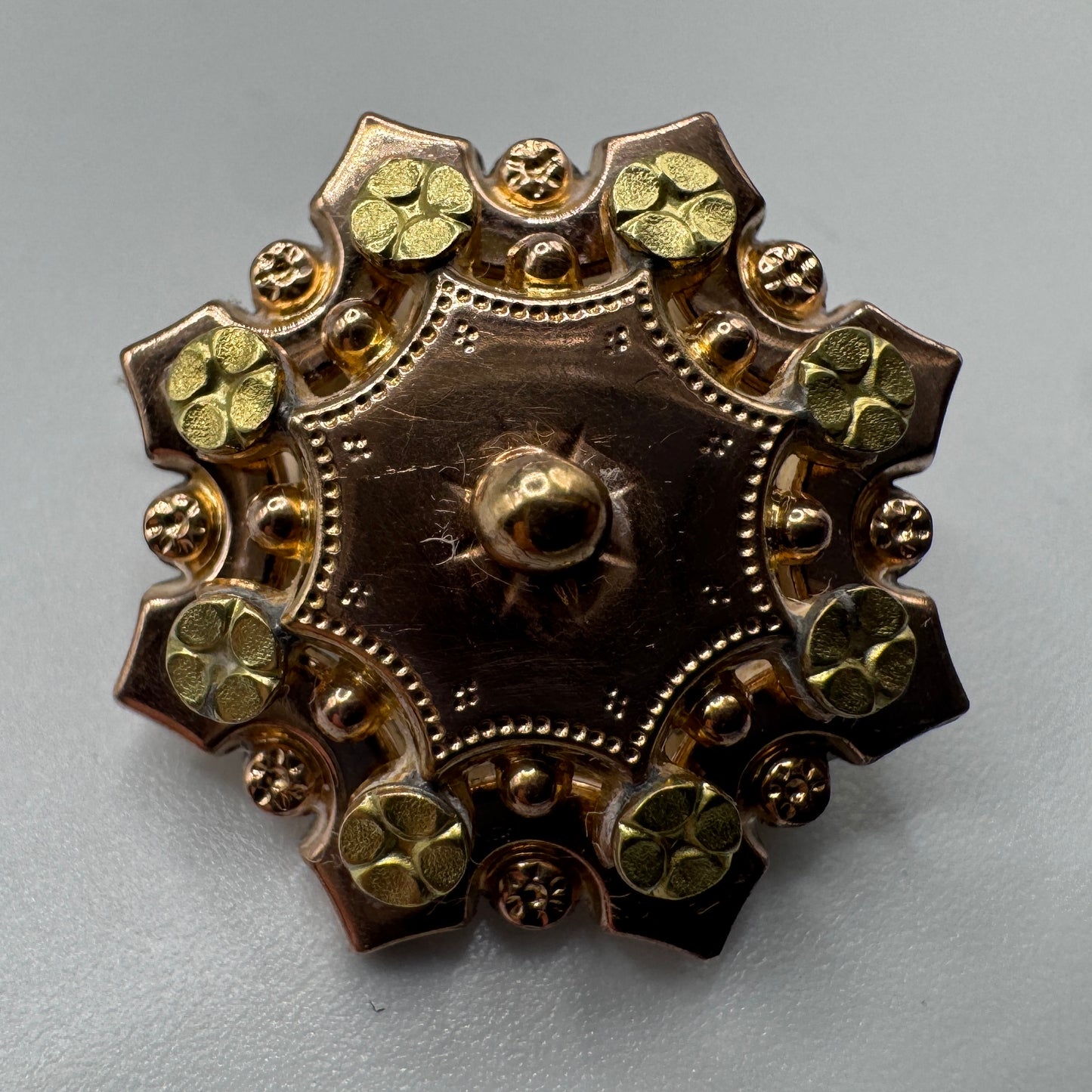 Broche ancienne en plaqué or - vers 1900