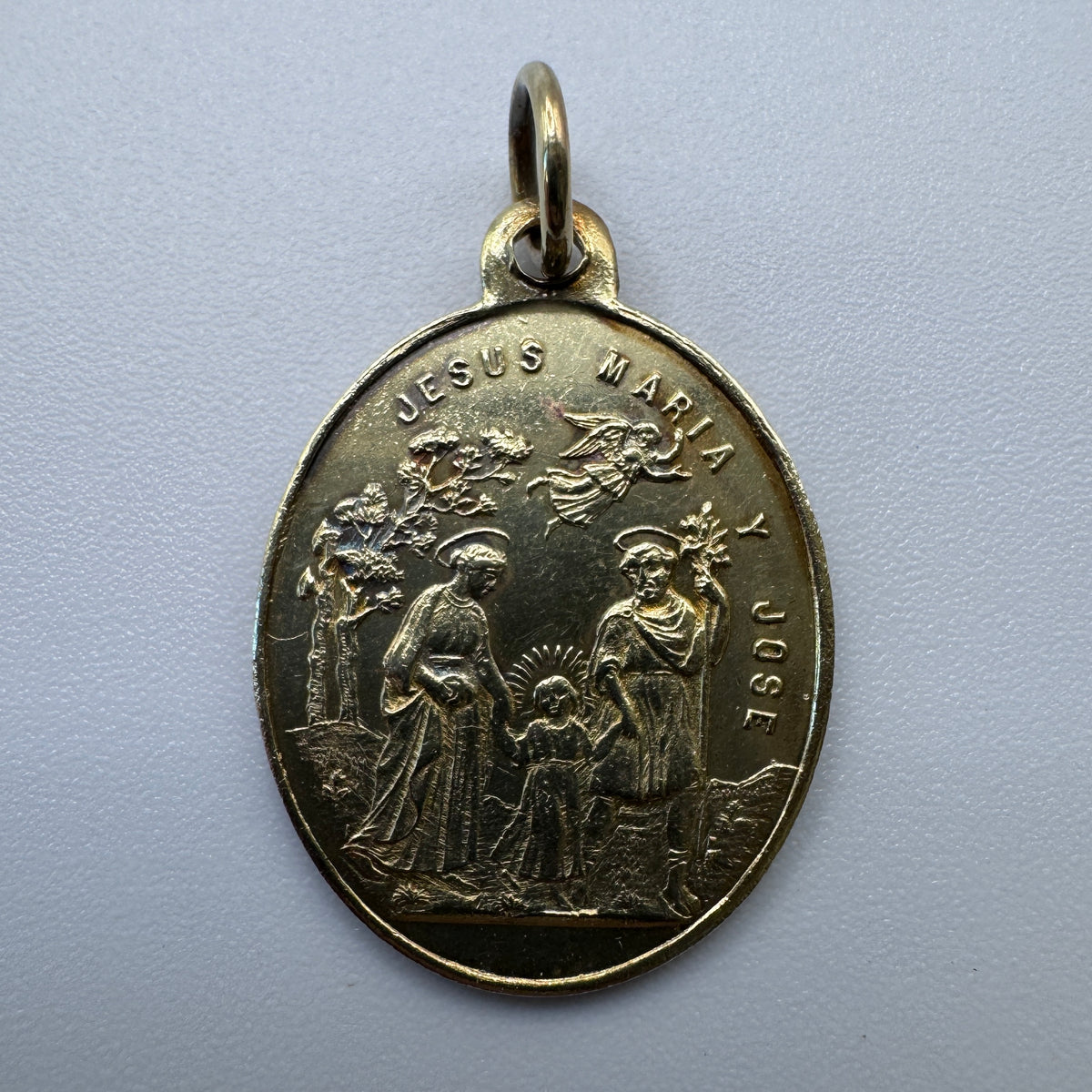 Medaille religieuse ancienne « La Sainte Famille »