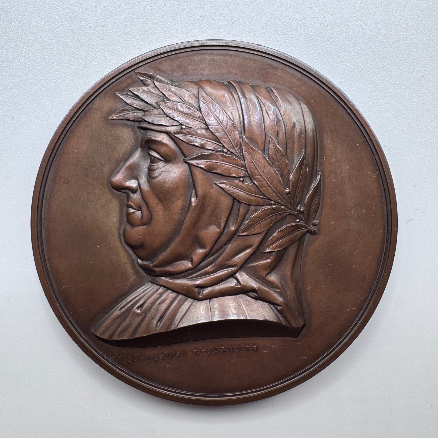 Médaille ancienne en cuivre « Francesco Petrarca - poète Italien du 14e siècle »