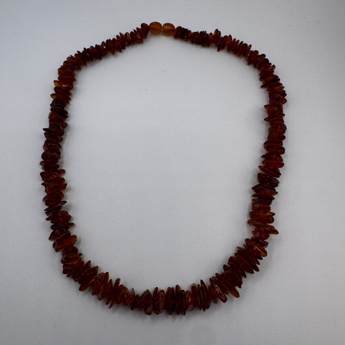 Joli Collier vintage en ambre véritable