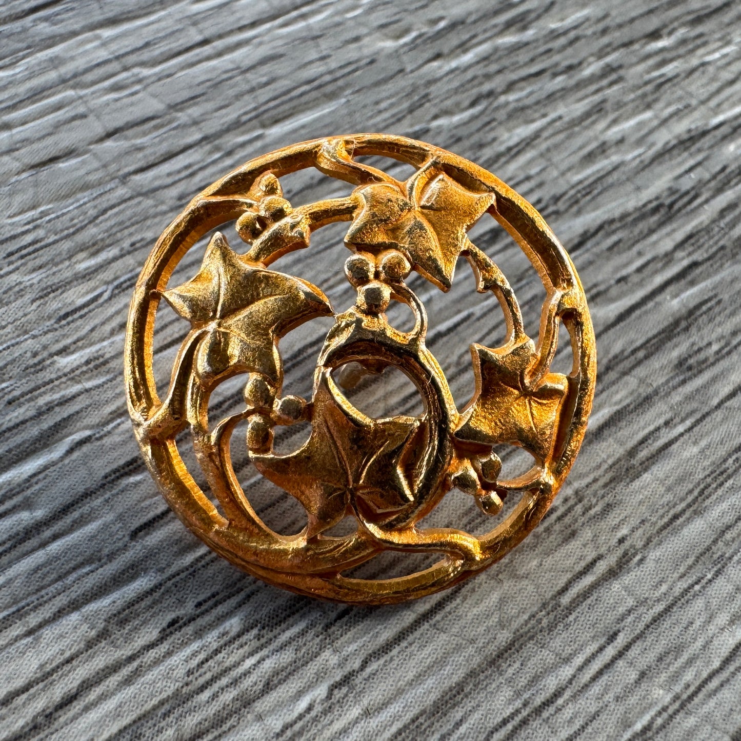 Bouton ancien en bronze - époque 1900
