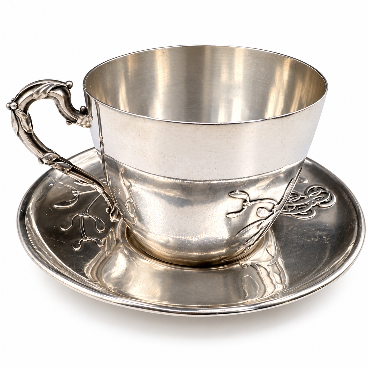 Tasse à chocolat Art Nouveau décor au gui - argent massif