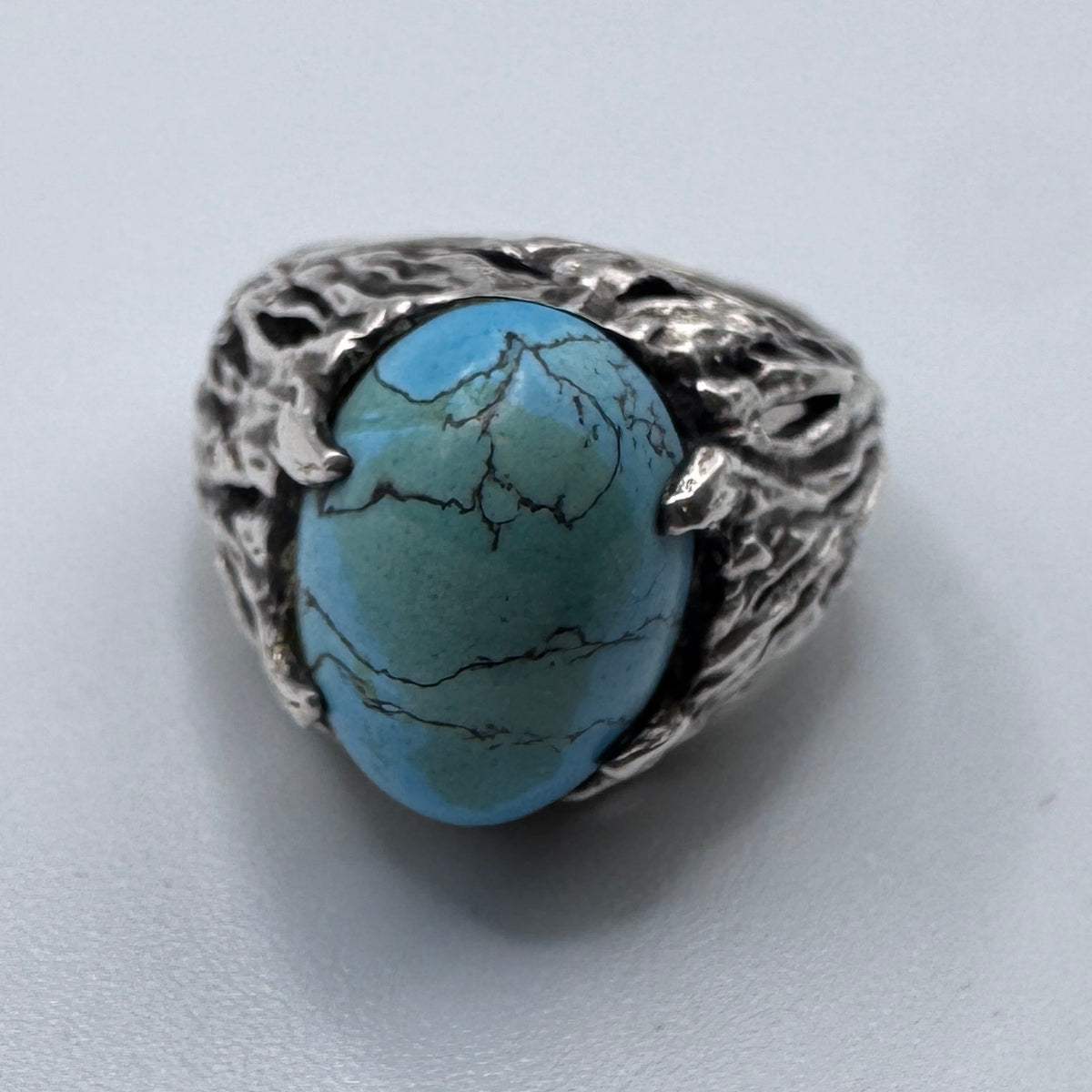 Grosse Bague brutaliste en argent et turquoise