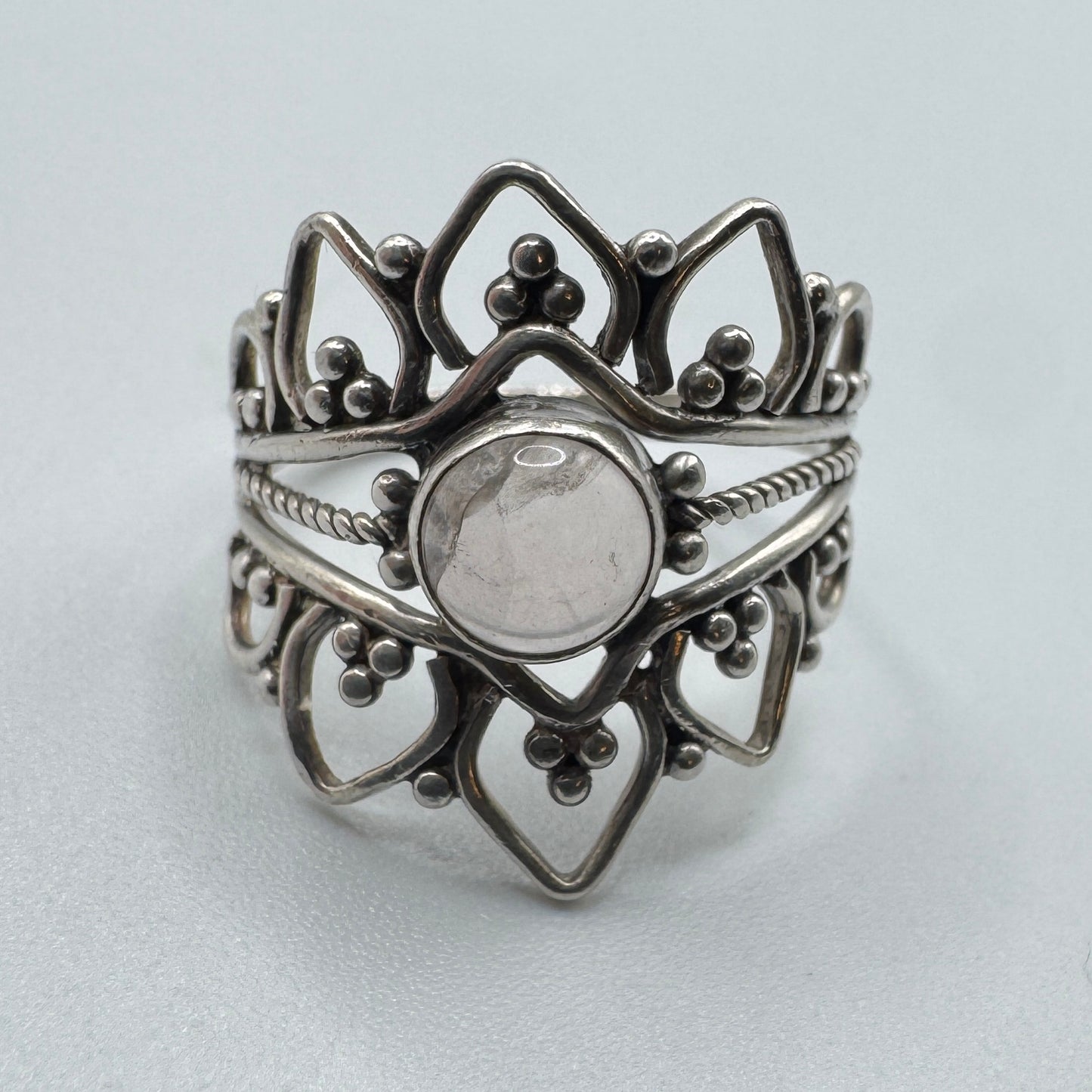 Jolie Bague en argent et pierre quartz rose