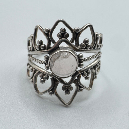 Jolie Bague en argent et pierre quartz rose
