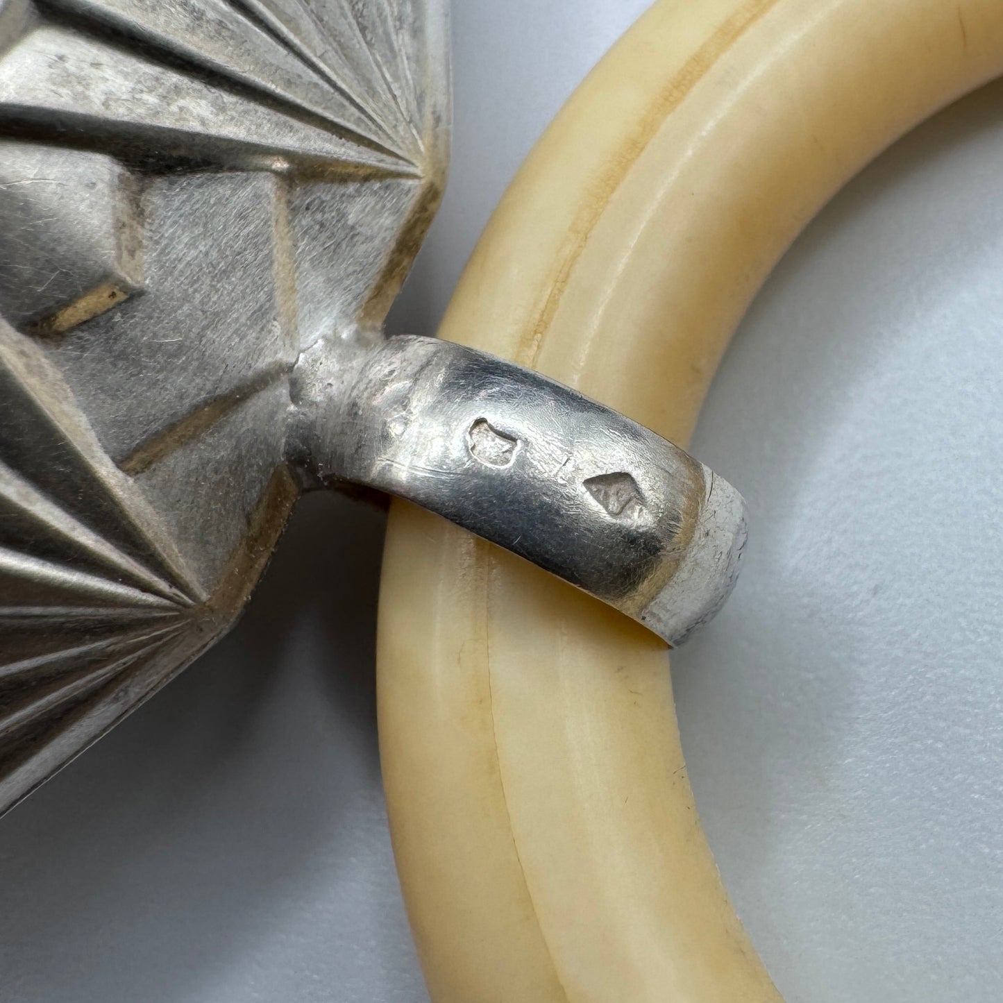 Superbe Hochet ancien en Argent - époque Art Déco