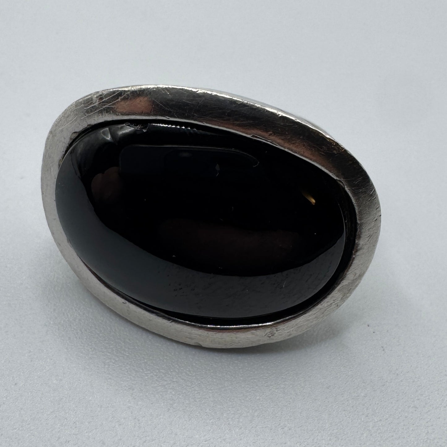 Grosse Bague en argent et onyx