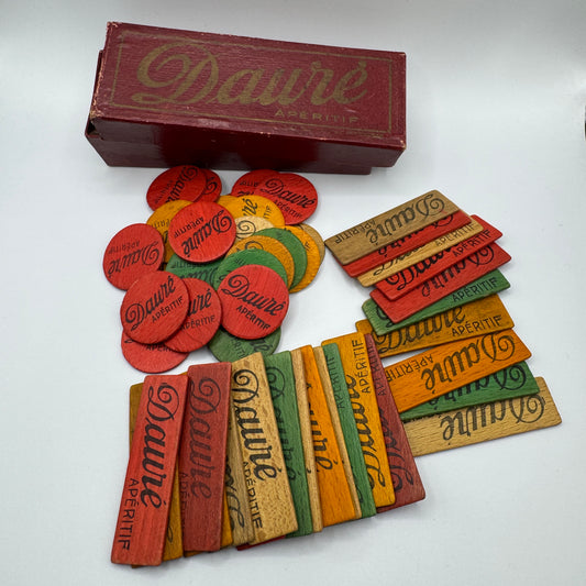 boîte de jetons anciens publicitaires - Dauré Apéritif