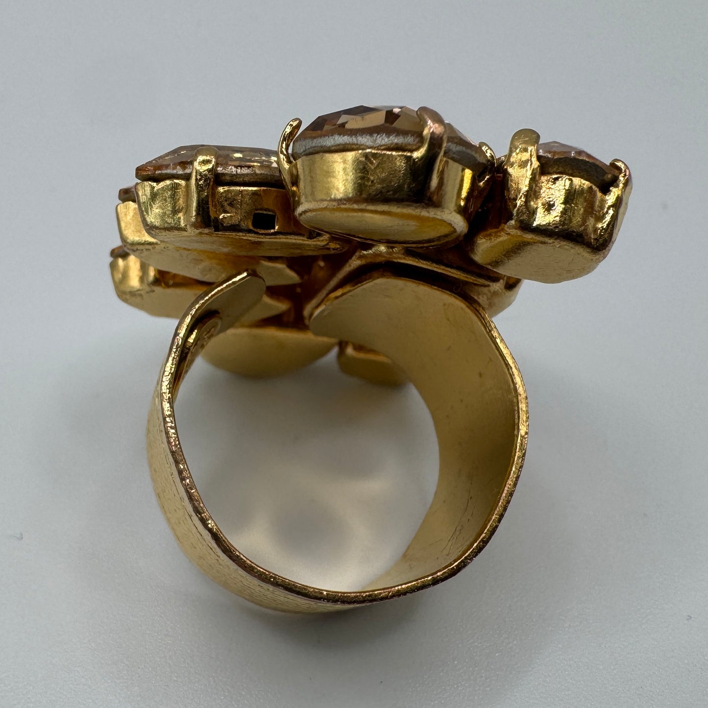 Bague de créateur Philippe Ferrandis Paris - métal doré et verroterie
