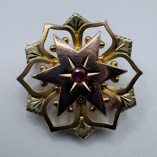 Broche ancienne en plaqué or vers 1900