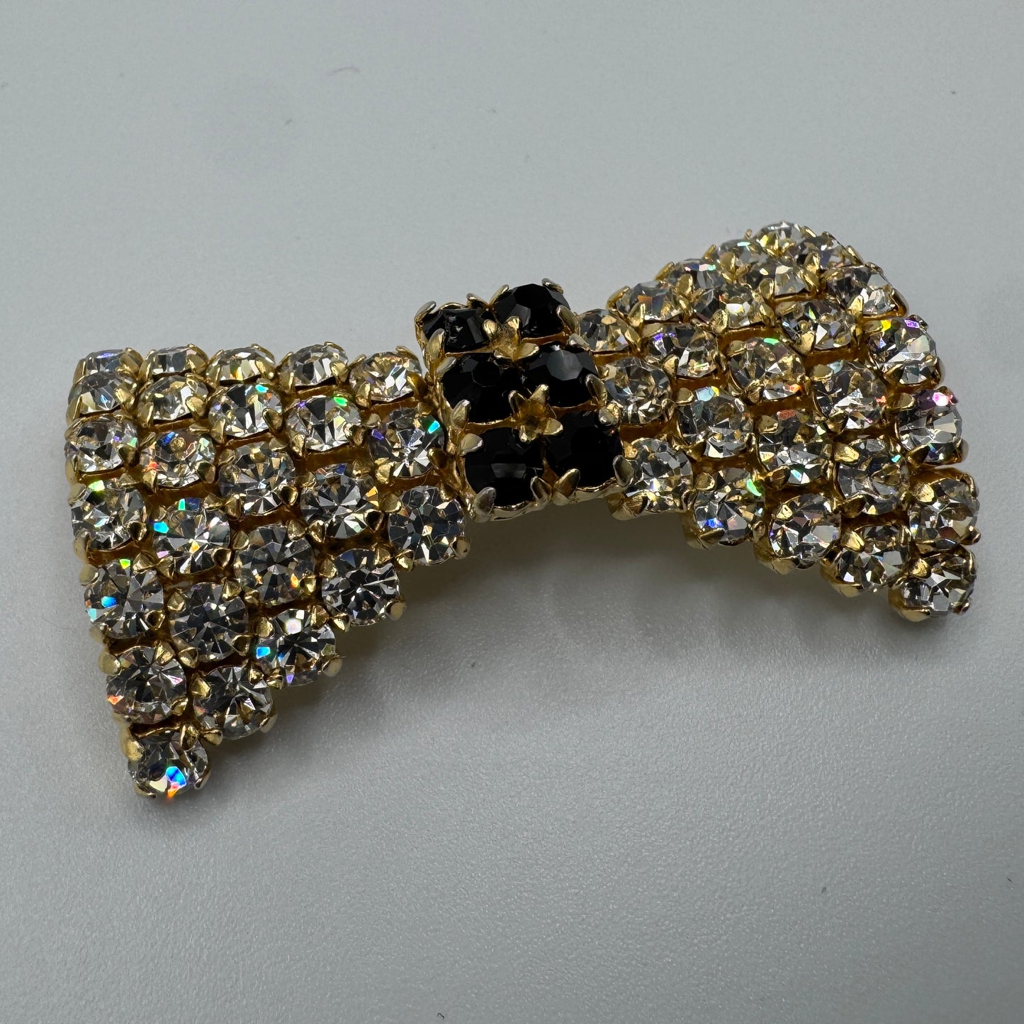 Broche CÉLINE - noeud papillon de strass