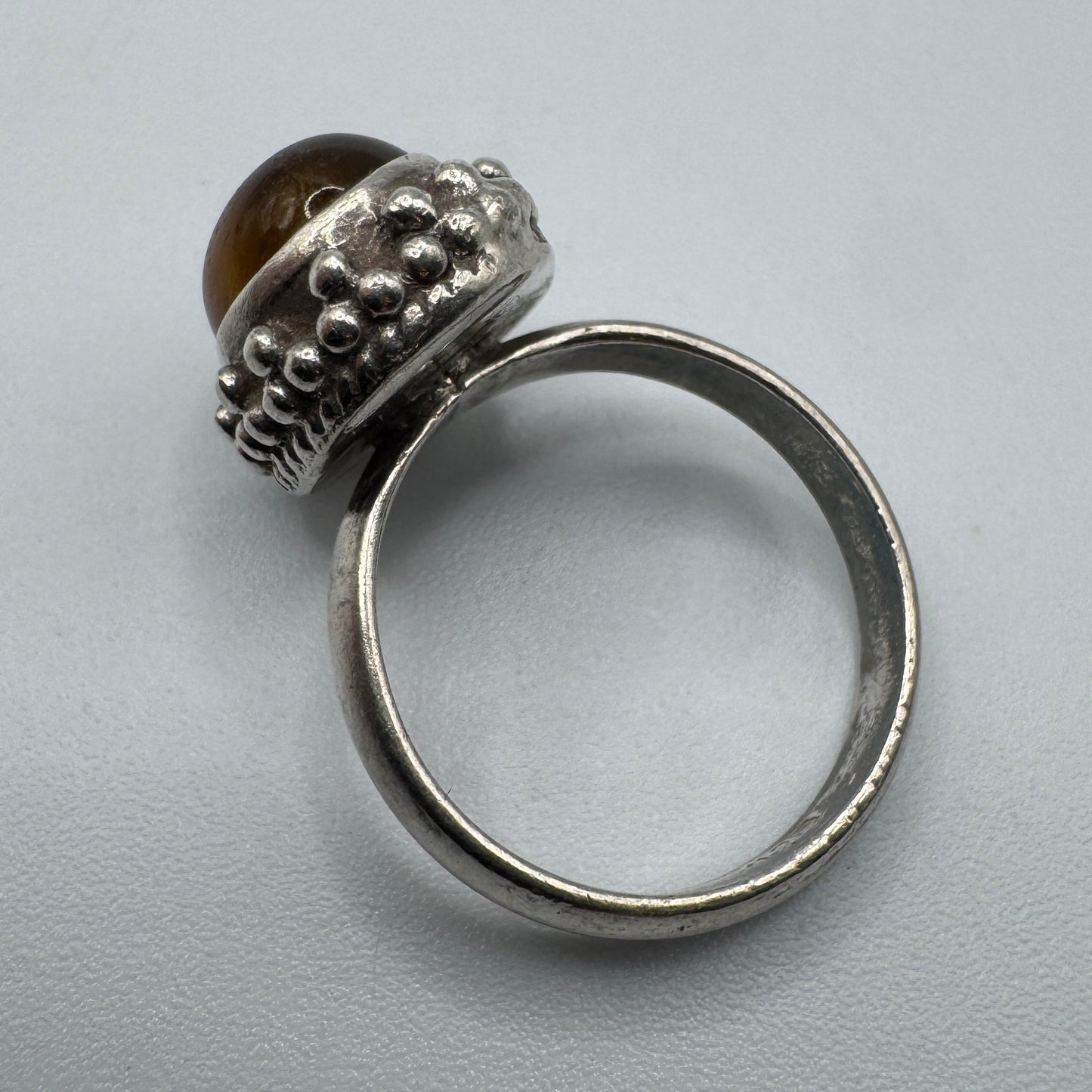Bague en argent et pierre œil de tigre