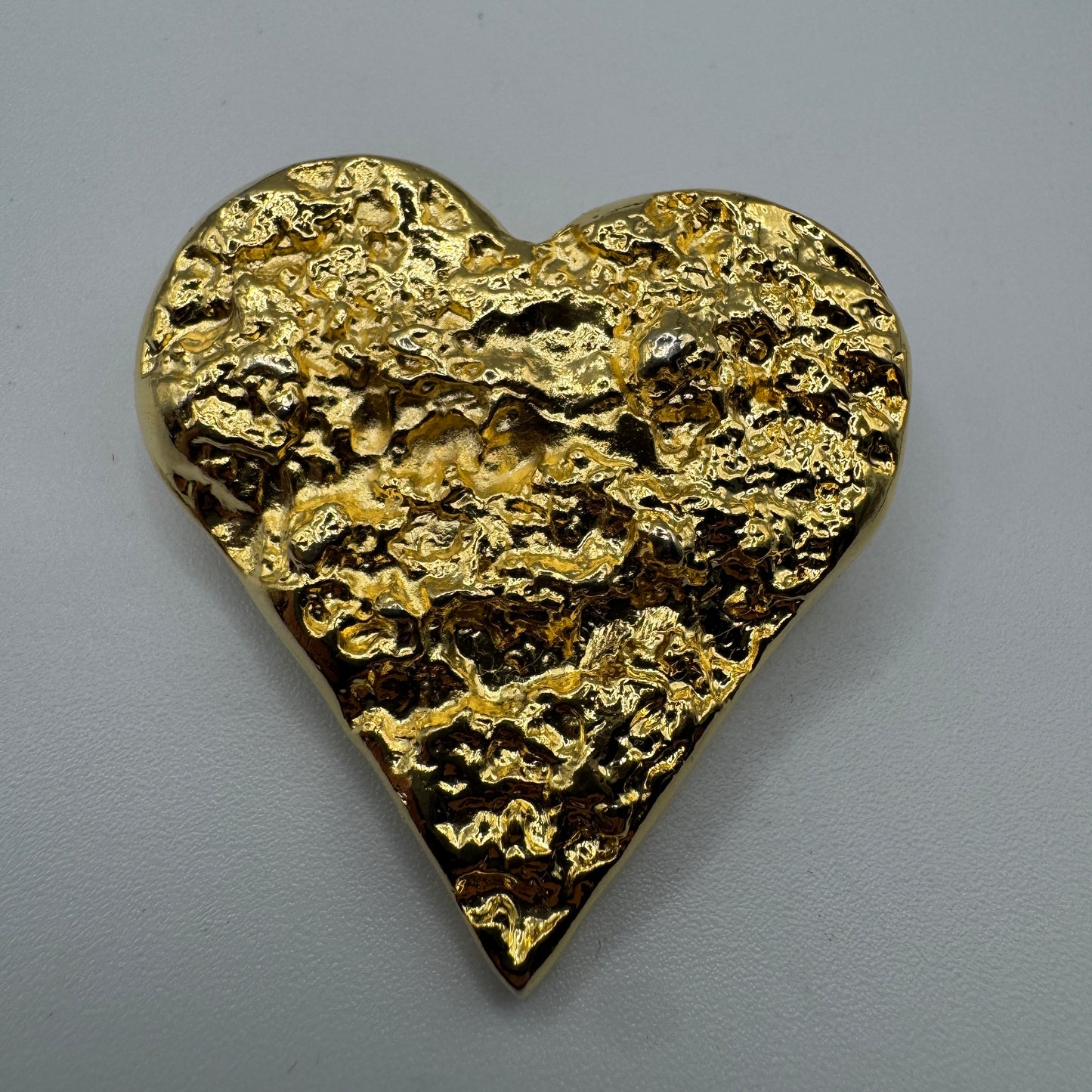 Broche Vintage « cœur » - métal doré