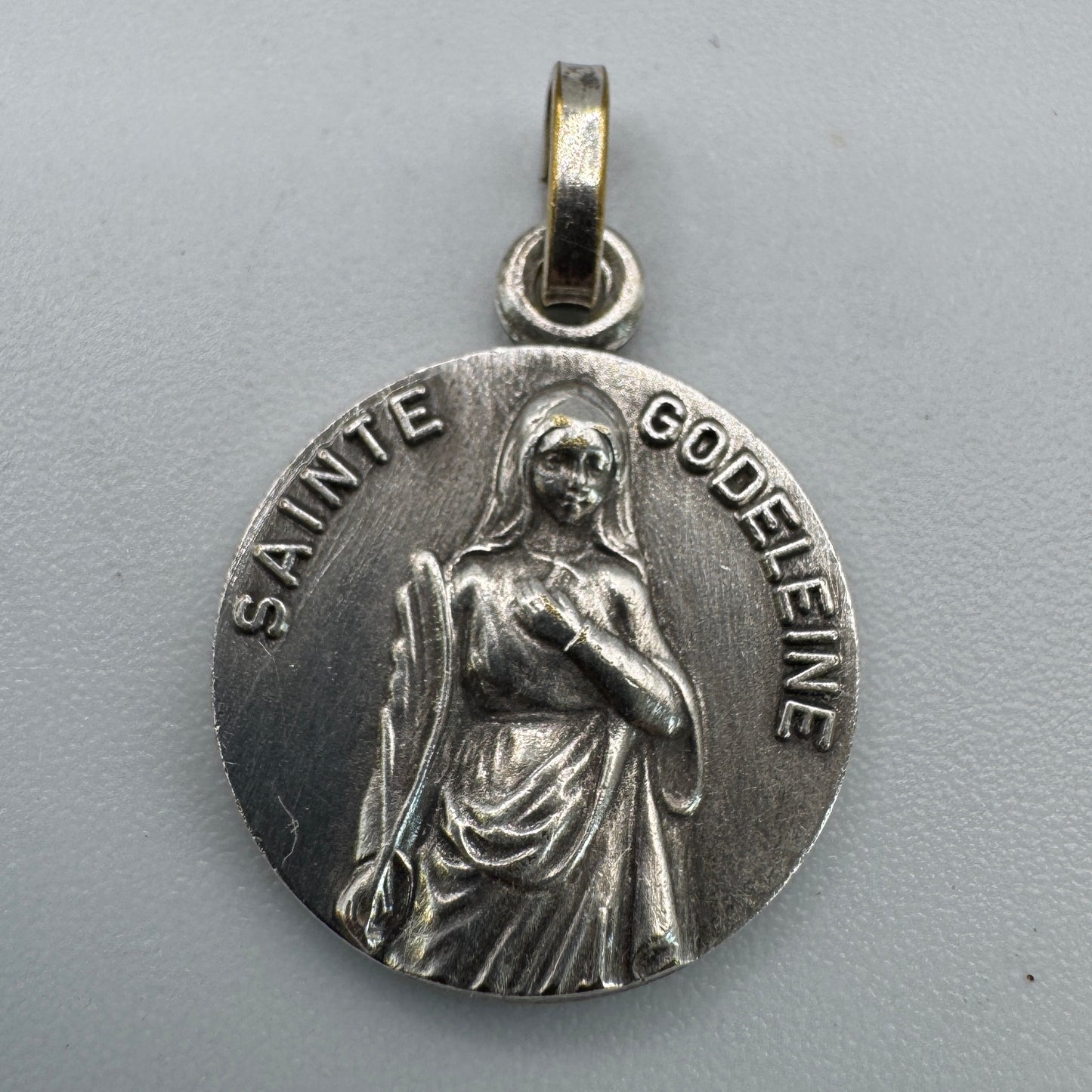 Médaille religieuse ancienne « Sainte Godeleine »