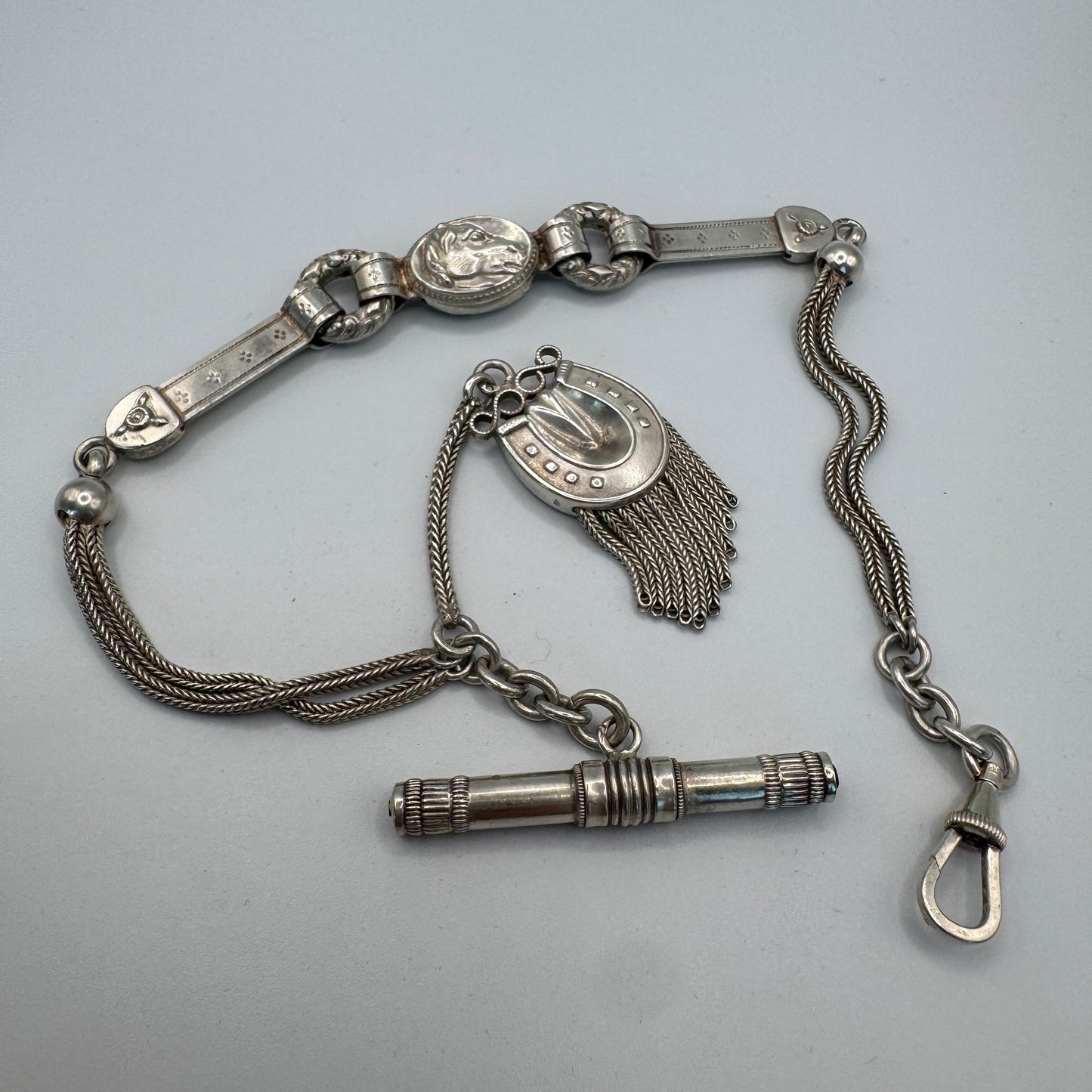 Châtelaine de montre à gousset XIXeme « thème équestre » - argent massif