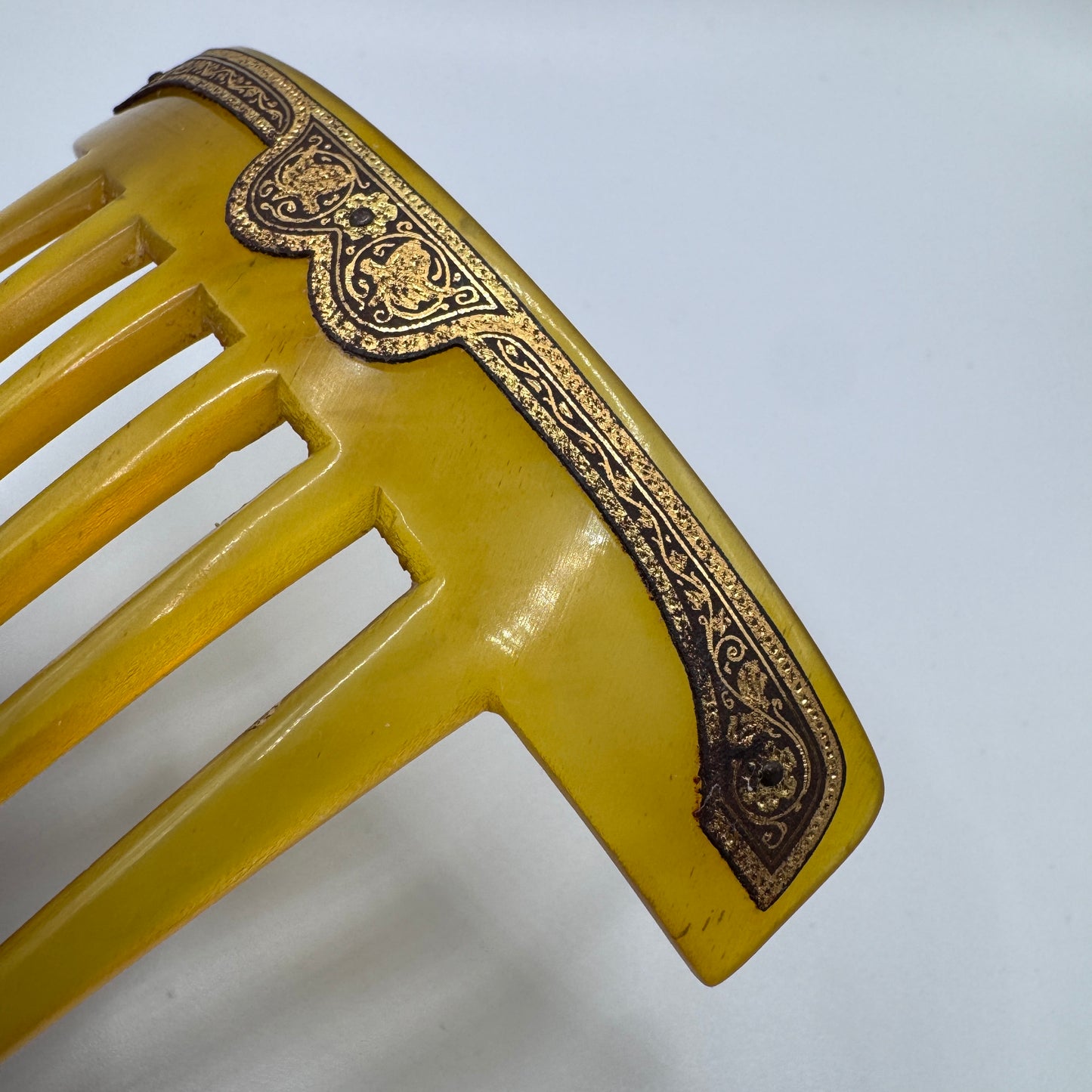 Peigne à cheveux art deco - celluloïd et métal damasquiné