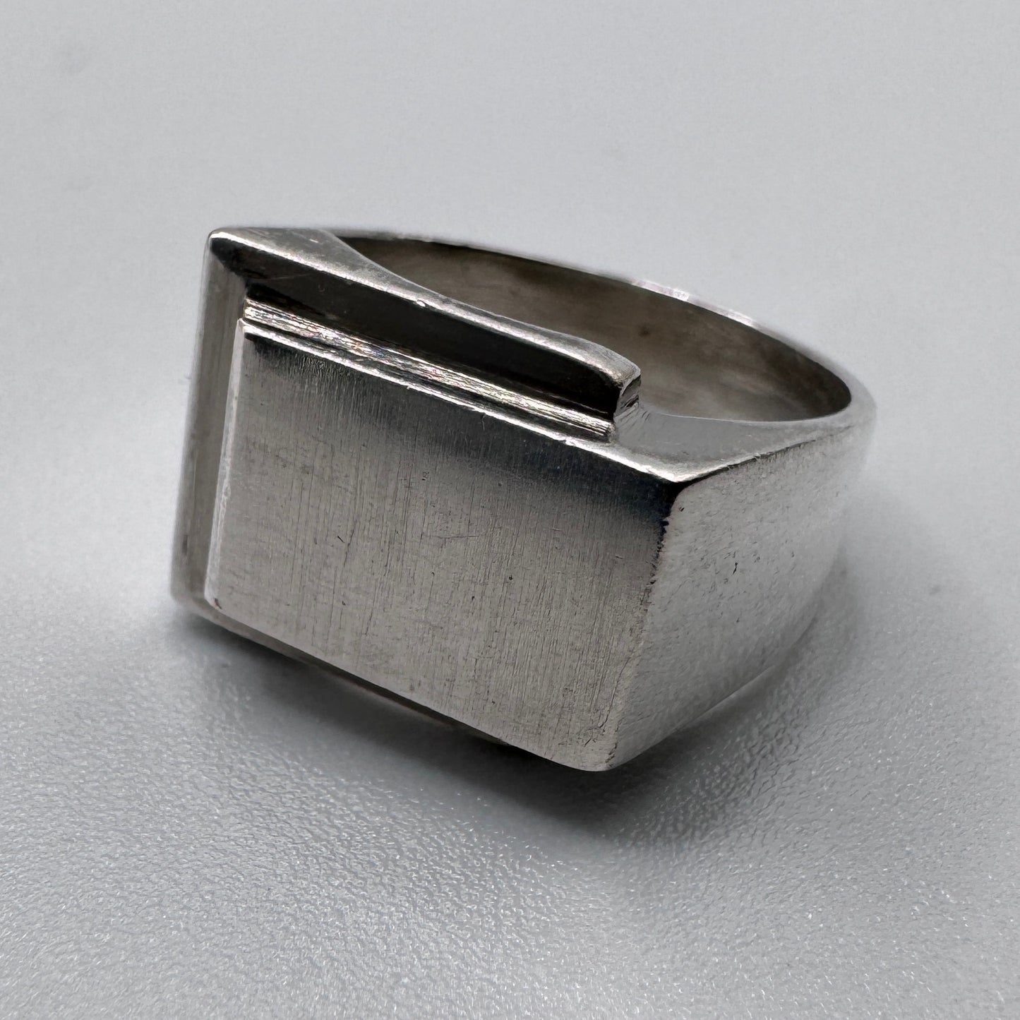chevalière ancienne style Art deco en argent