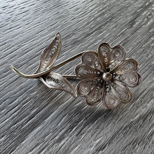 Broche ancienne en filigrane - fleur
