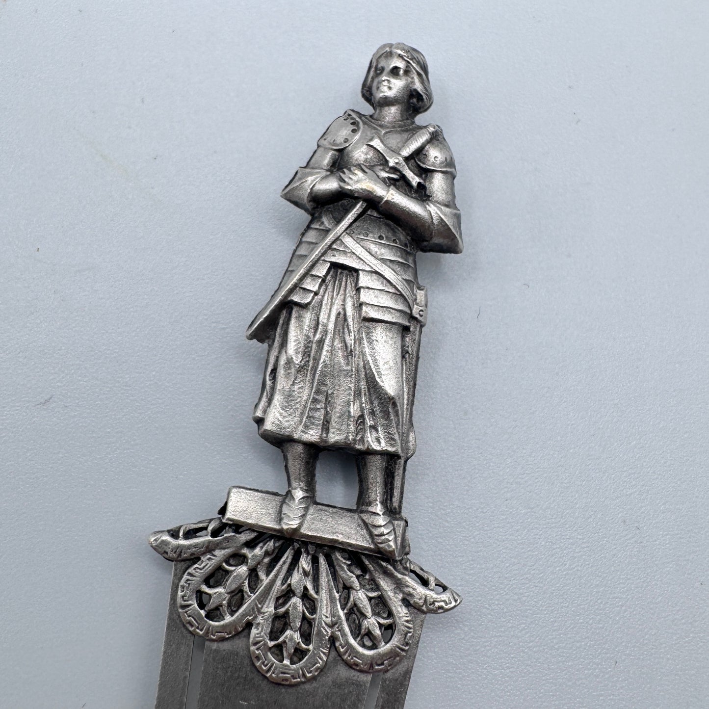 Ouvre lettre ancien vers 1900 « Jeanne d’Arc » - métal argenté
