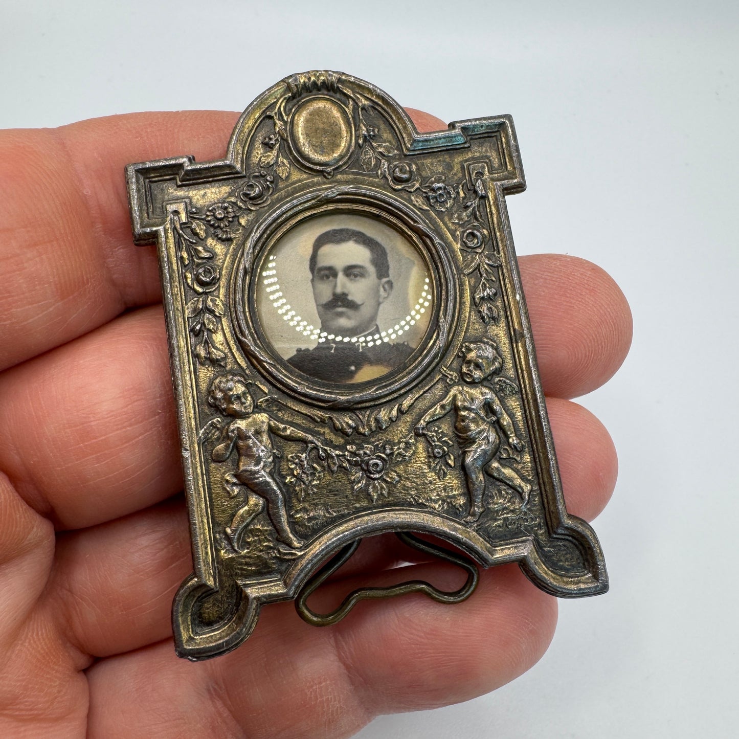 Petit cadre ancien vers 1900 - angelots