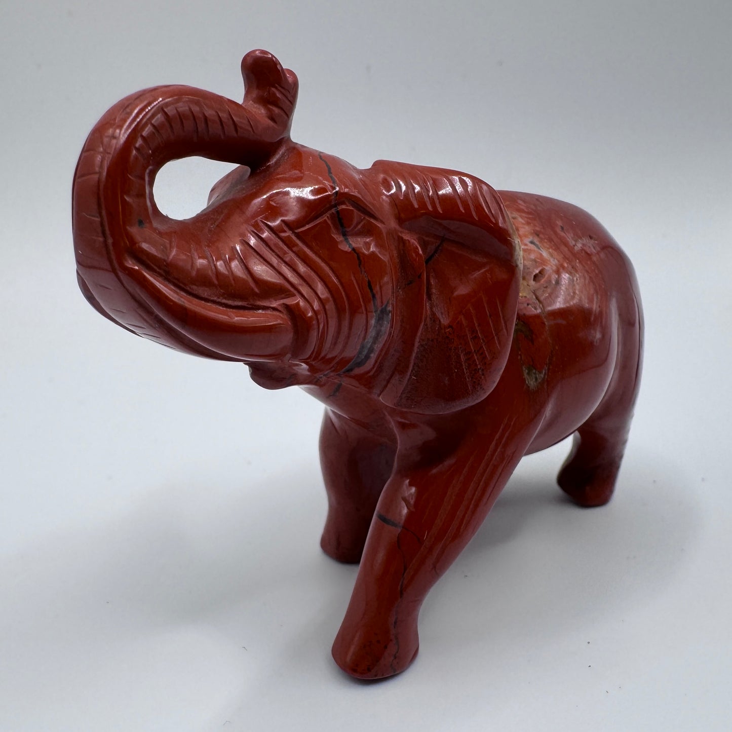 Sculpture Chinoise en jaspe rouge  « éléphant »