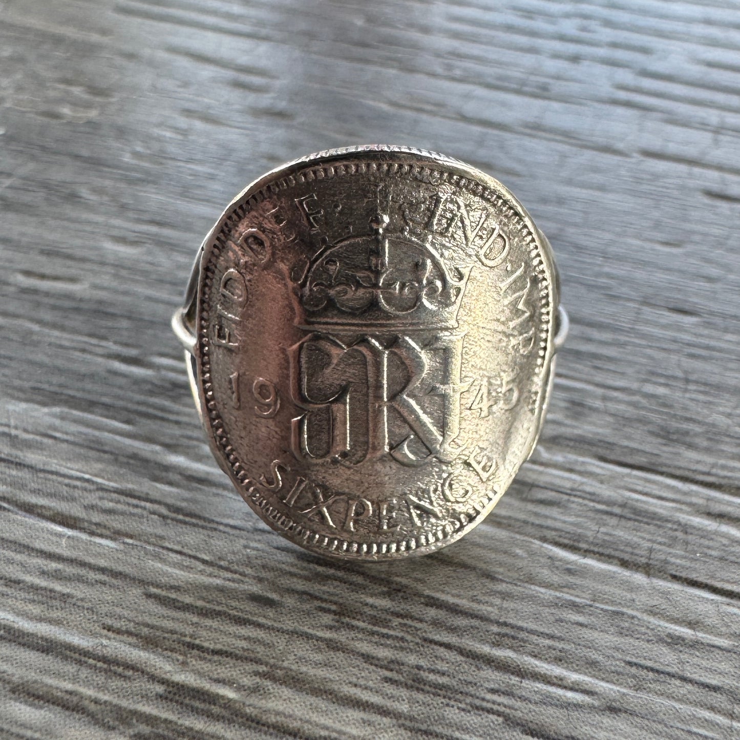 Bague ancienne en argent « six pence »
