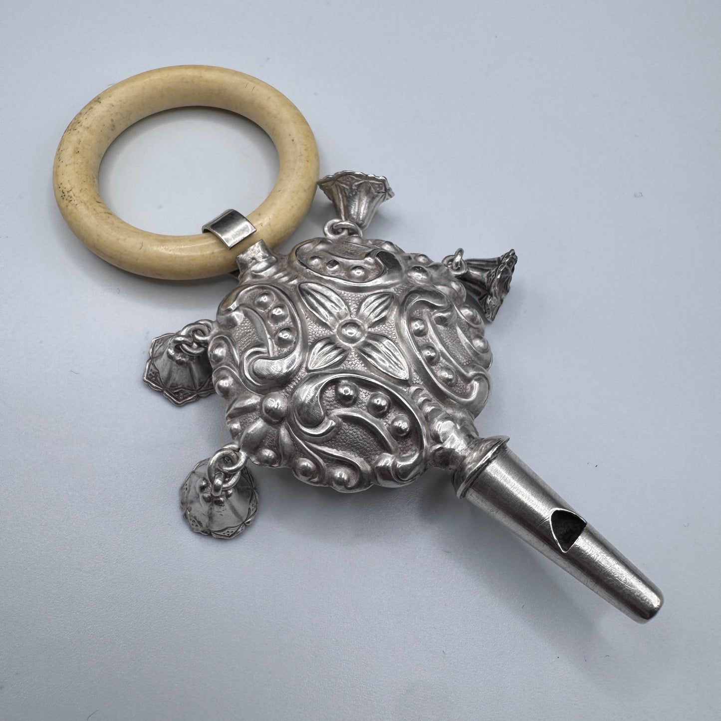 Superbe Hochet sifflet ancien en Argent - époque 1900