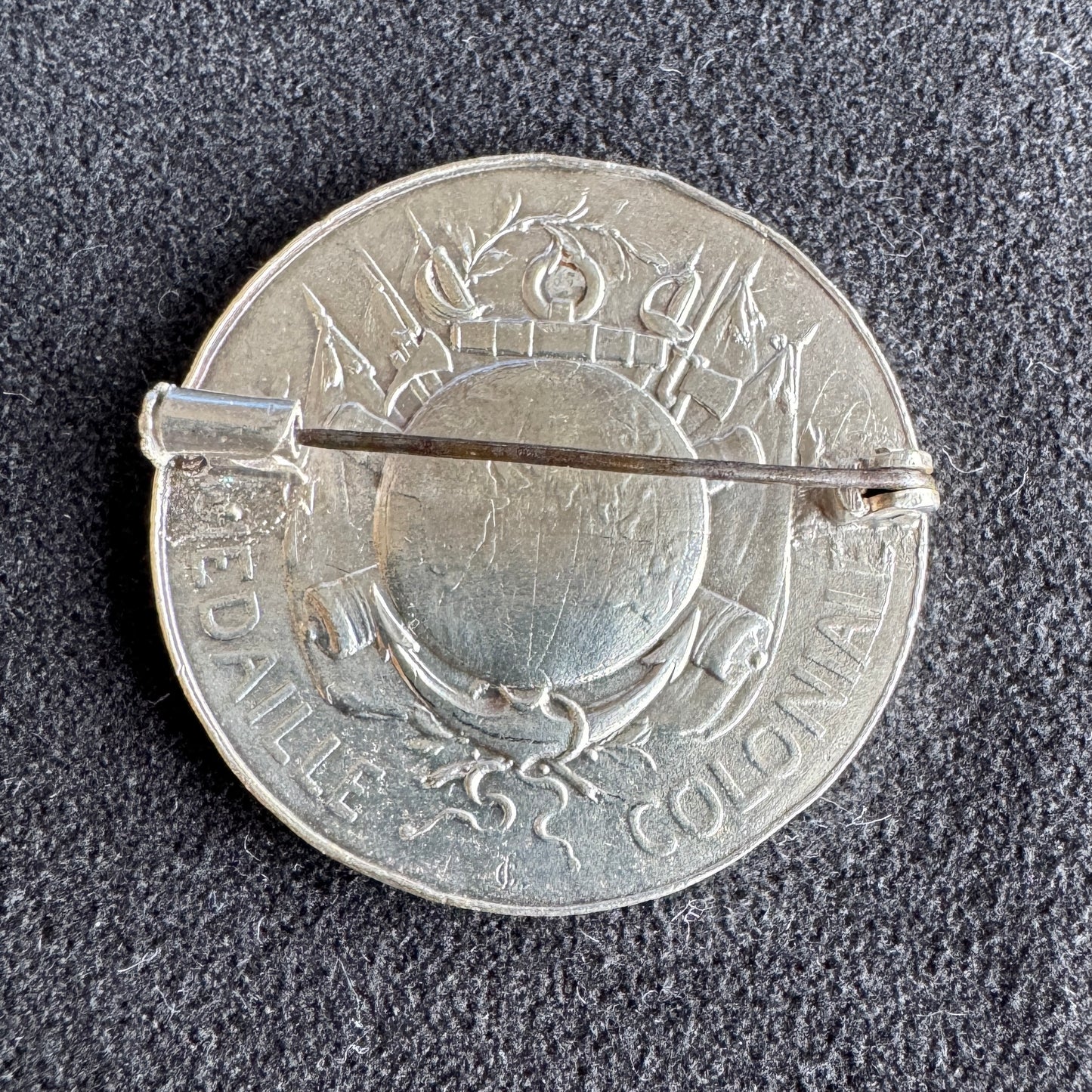 Broche ancienne en argent « médaille coloniale »