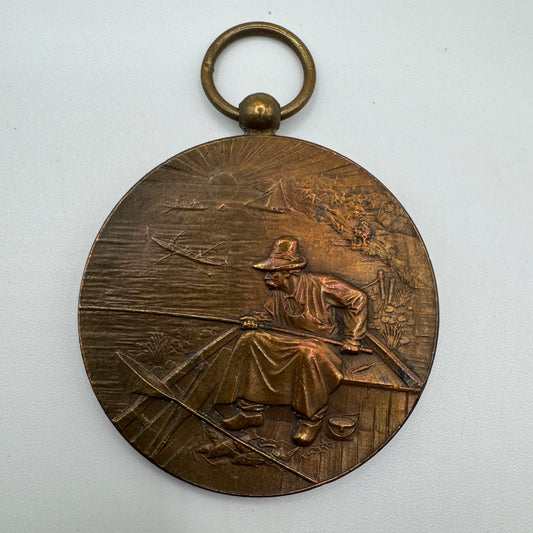 Medaille artistique ancienne en bronze « pêche à la ligne »