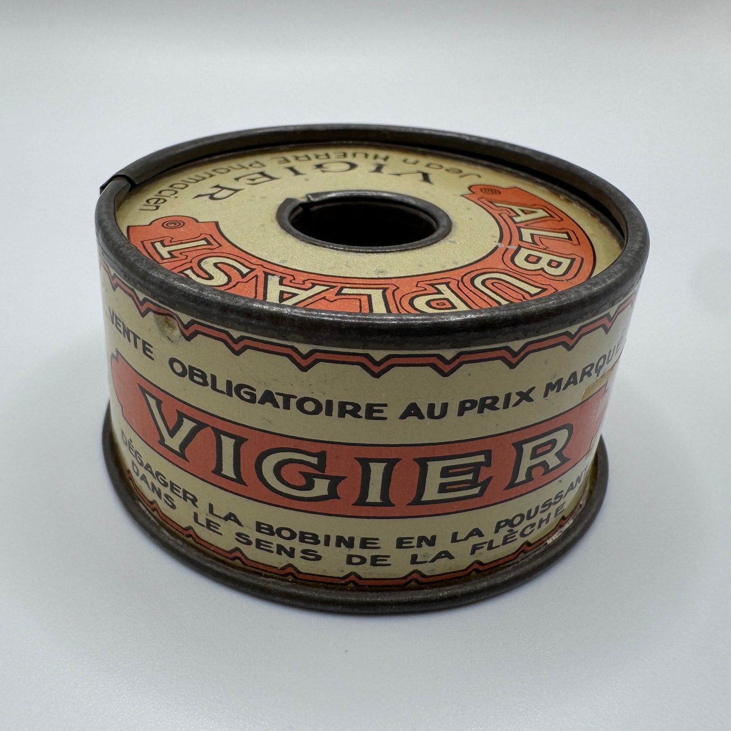 Boîte sparadrap ancien en tôle - VIGIER à Levallois