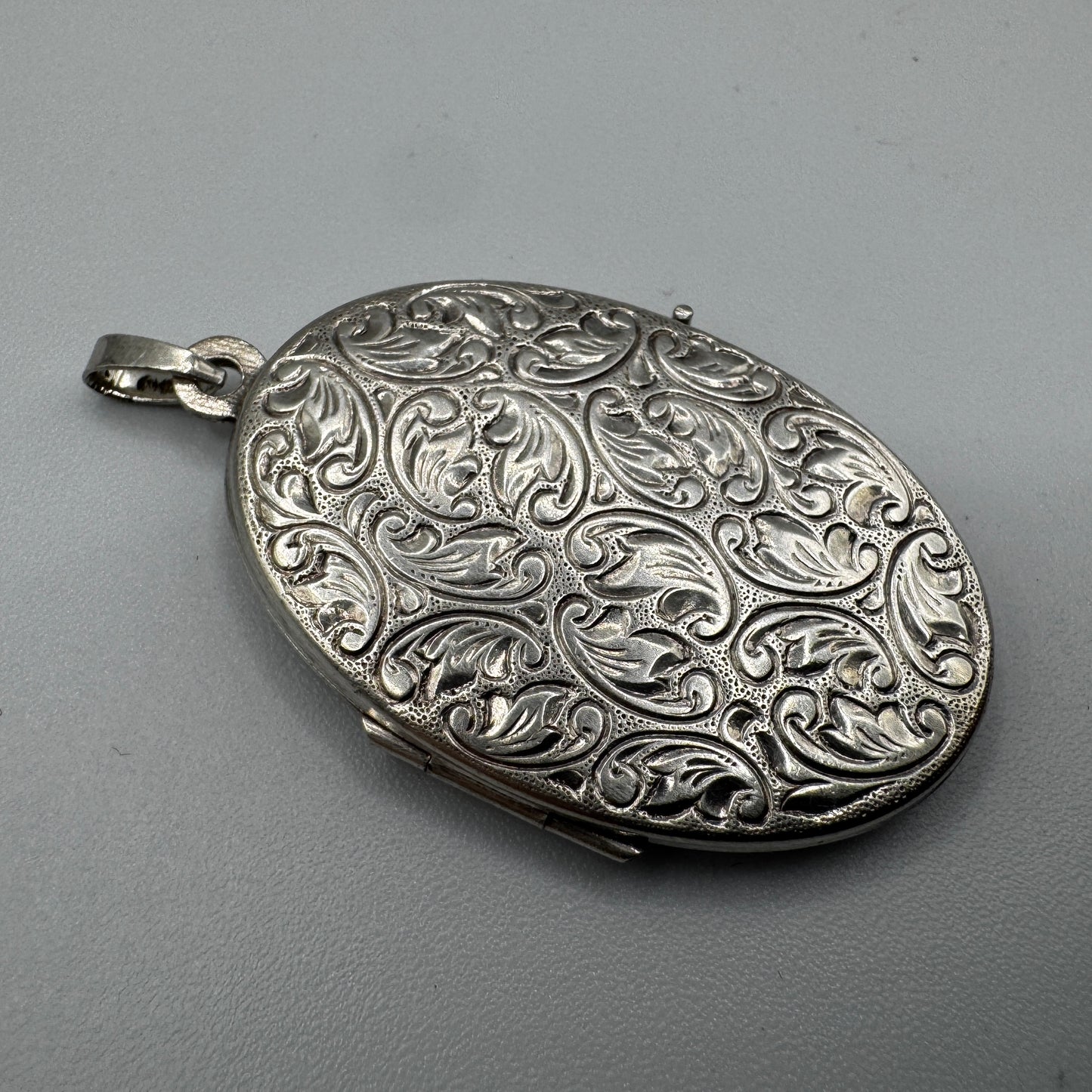 Pendentif vintage - porte photo ou relique - argent massif