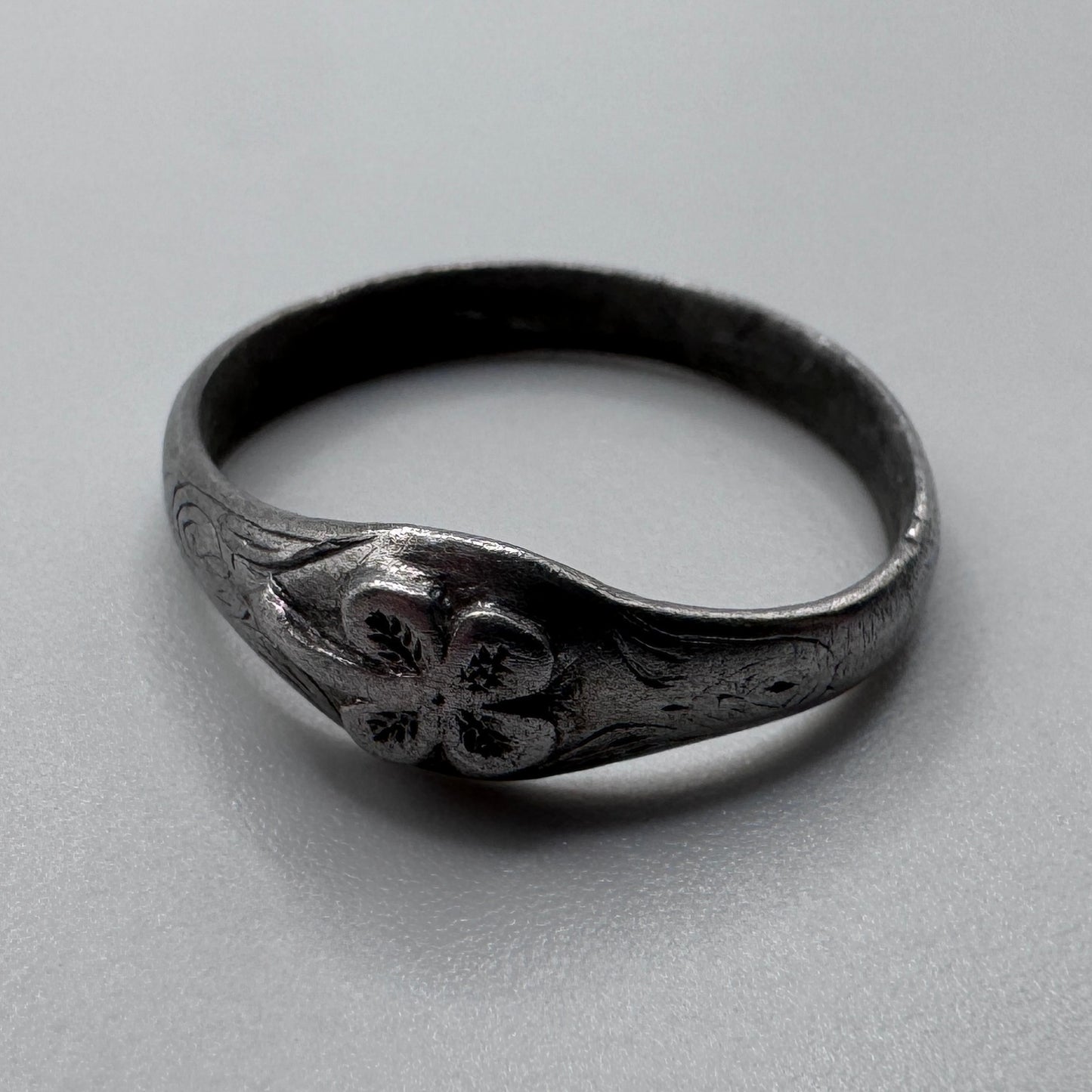 Bague artisanat de tranchée 1914-1918 « trèfle à 4 feuilles »