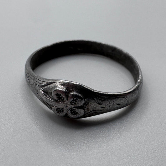 Bague artisanat de tranchée 1914-1918 « trèfle à 4 feuilles »