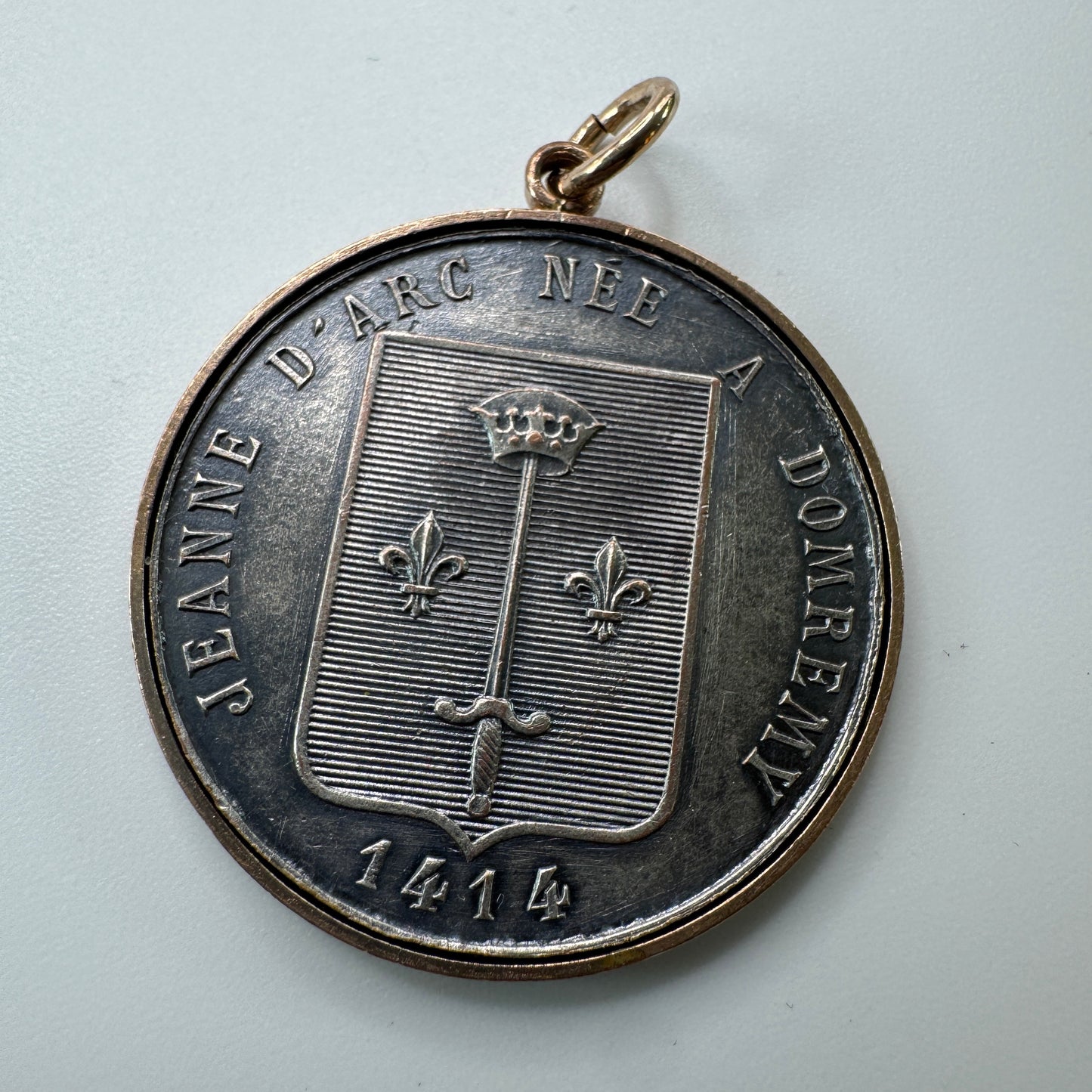 Grande Médaille religieuse ancienne « Jeanne D’Arc »