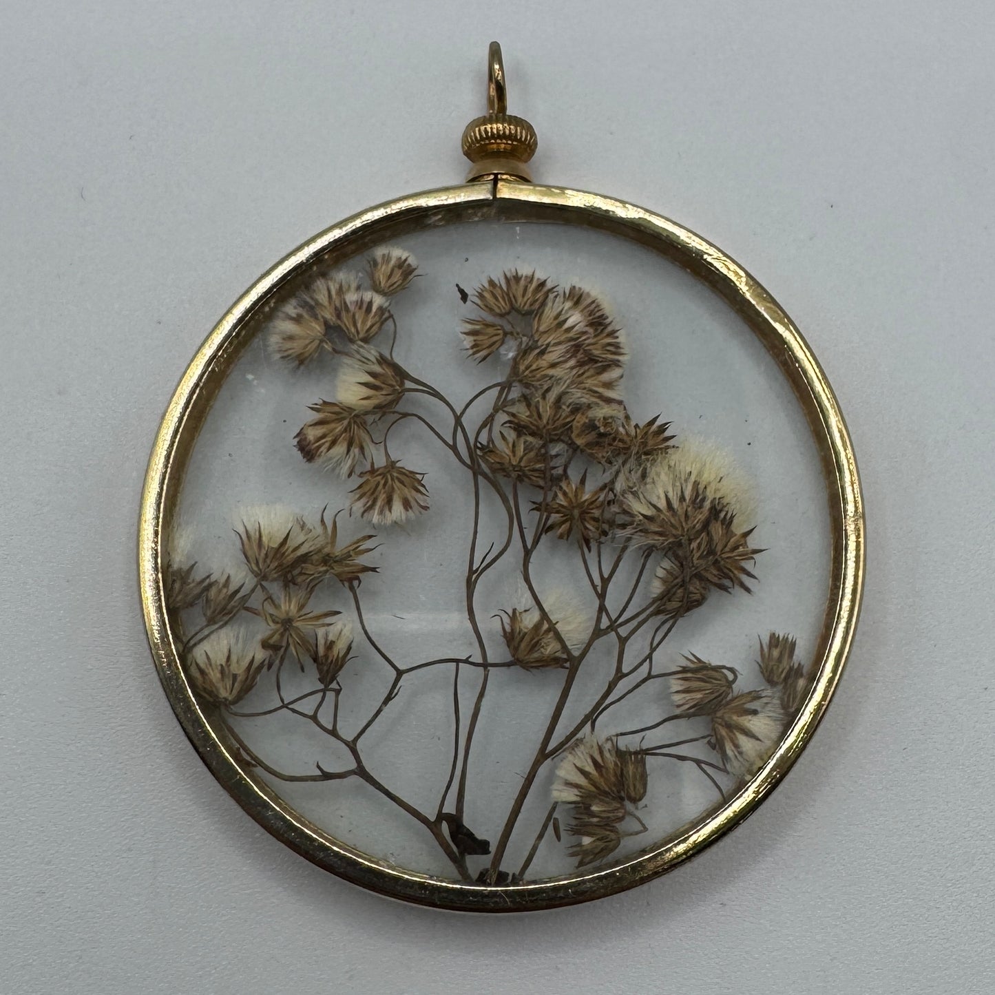 Grand Pendentif sous verre « fleurs séchées »
