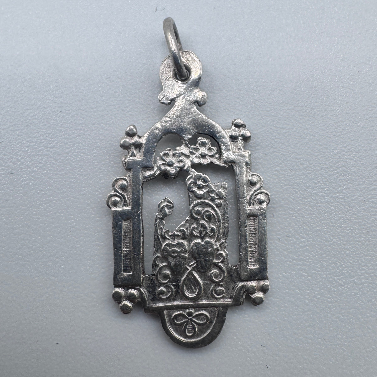 Medaille religieuse ancienne « Sainte Anne » - argent massif