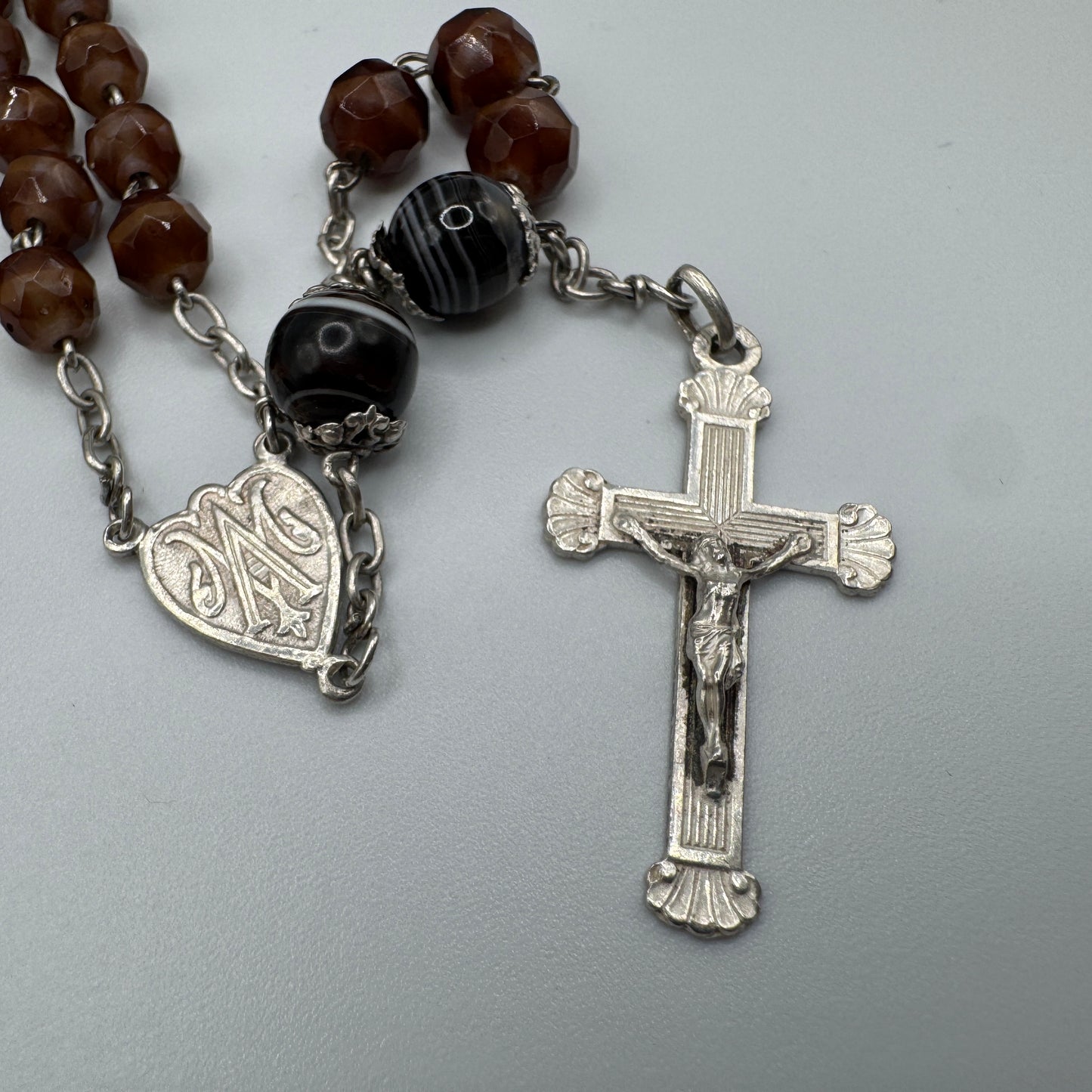 Rare Chapelet ancien XIXe en argent et perles pâte de verre