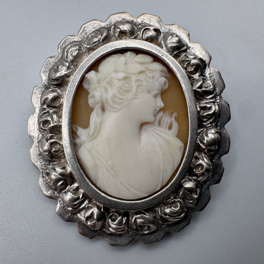 Broche ancienne camée - monture argent massif