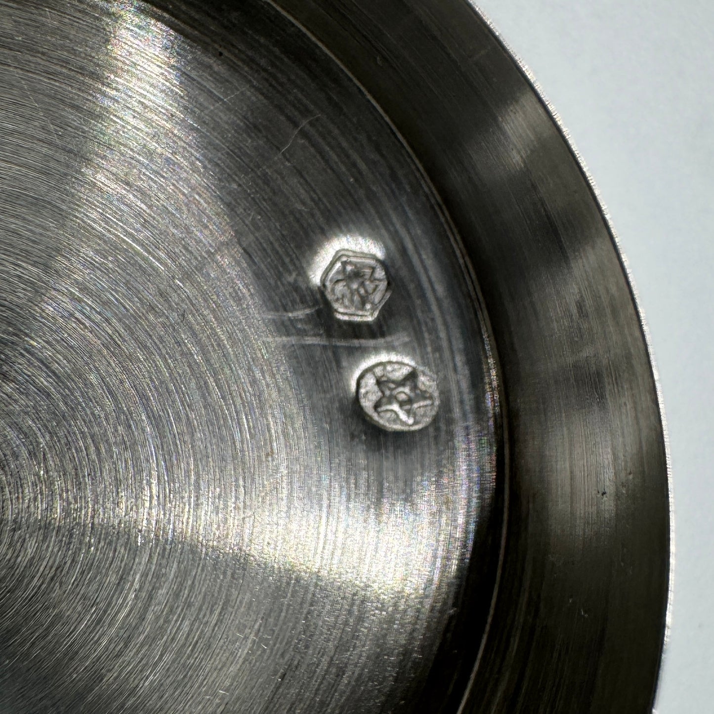 boîte pilulier en argent