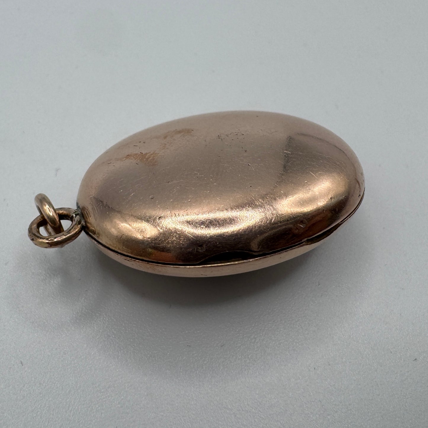 Pendentif ancien vers 1900 - porte photo ou relique - plaqué or