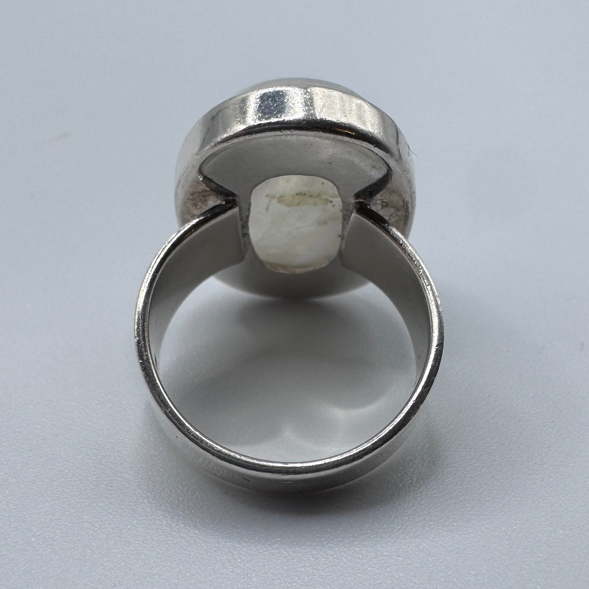 Grosse Bague en argent et pierre de Lune