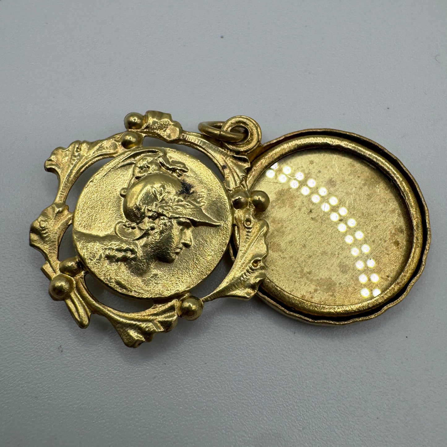 Pendentif ancien porte photo