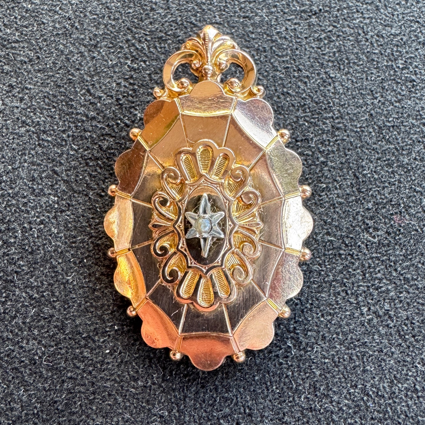 Broche ancienne plaqué or vers 1900