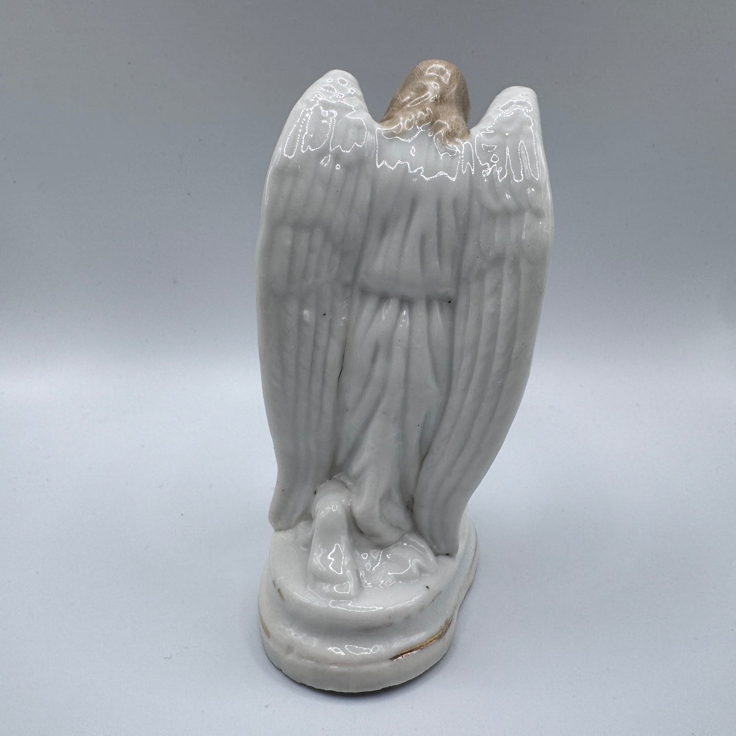 Petite sculpture religieuse ancienne en biscuit polychrome - ange gardien