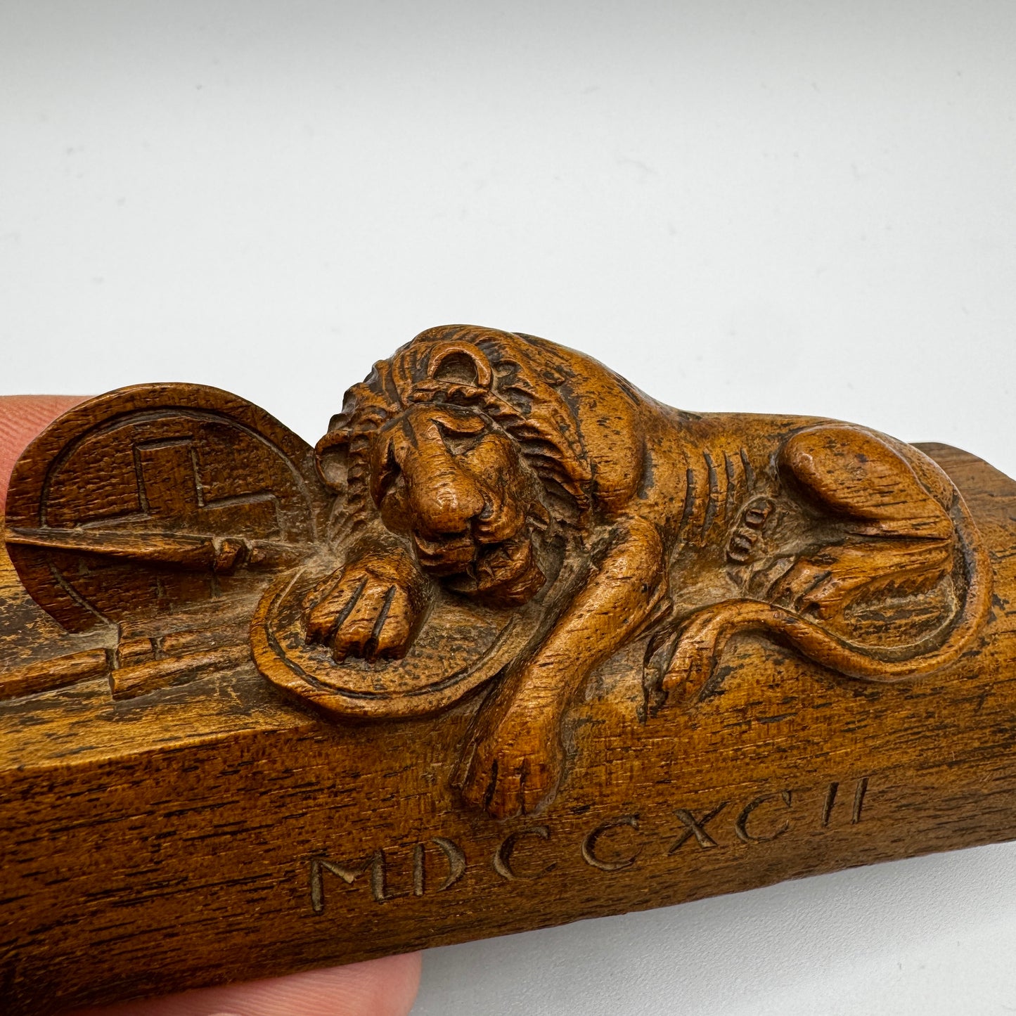 Artisanat XIXe « commémoration des gardes suisses - révolution 1792 »