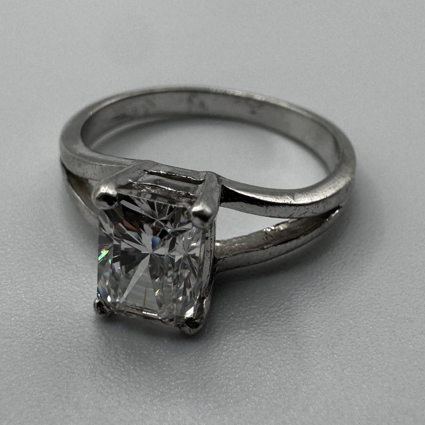 Bague en argent et brillant