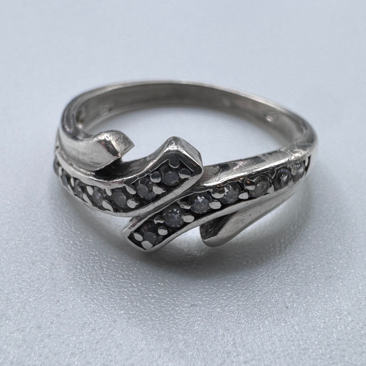 Bague en argent et brillants
