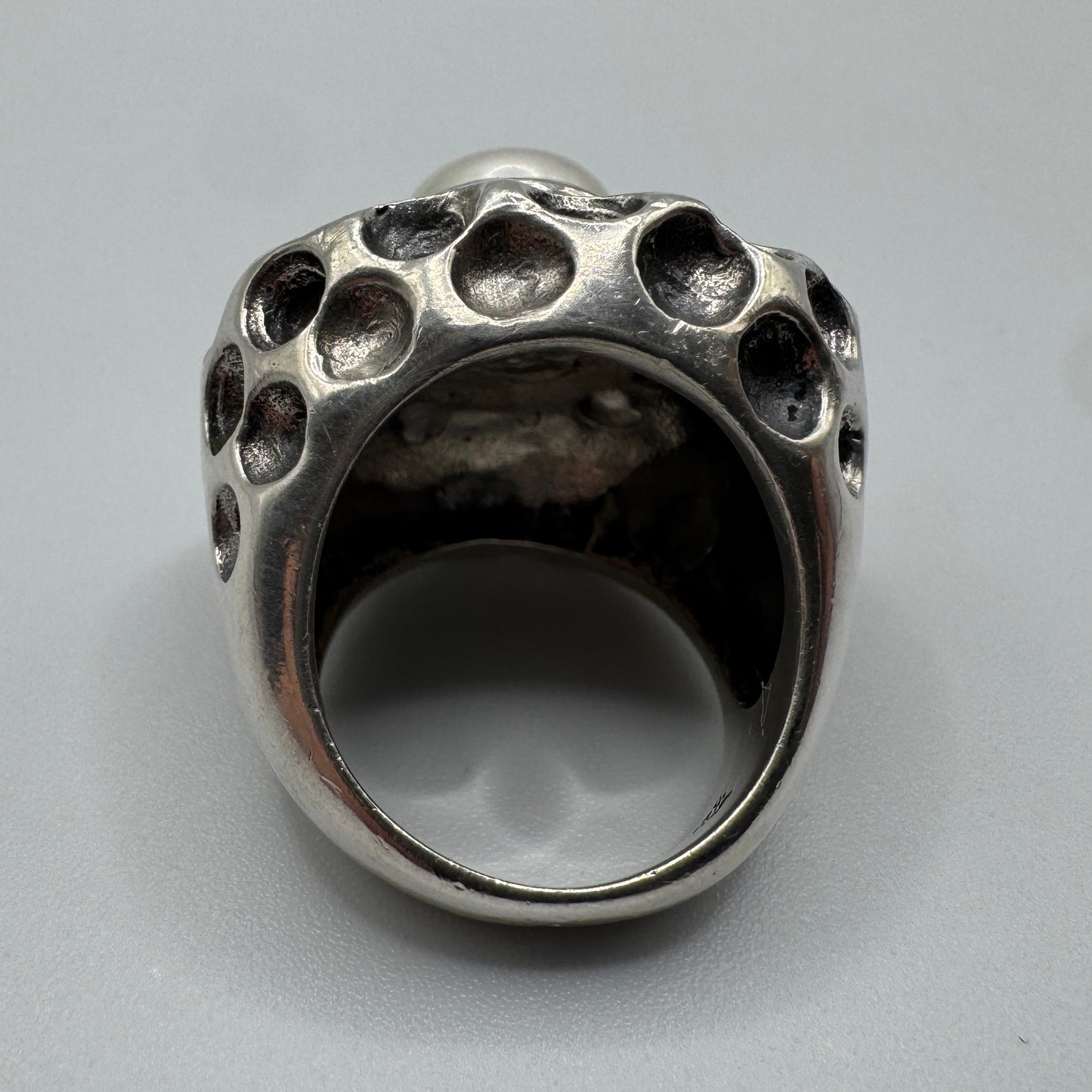 Grosse Bague artistique en argent