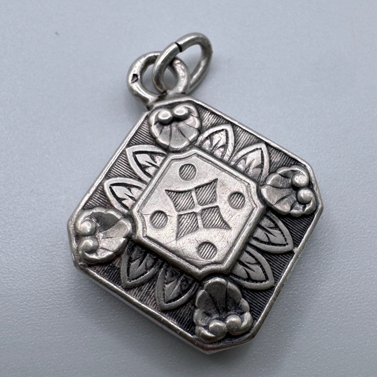 Pendentif ancien vers 1900 - argent massif
